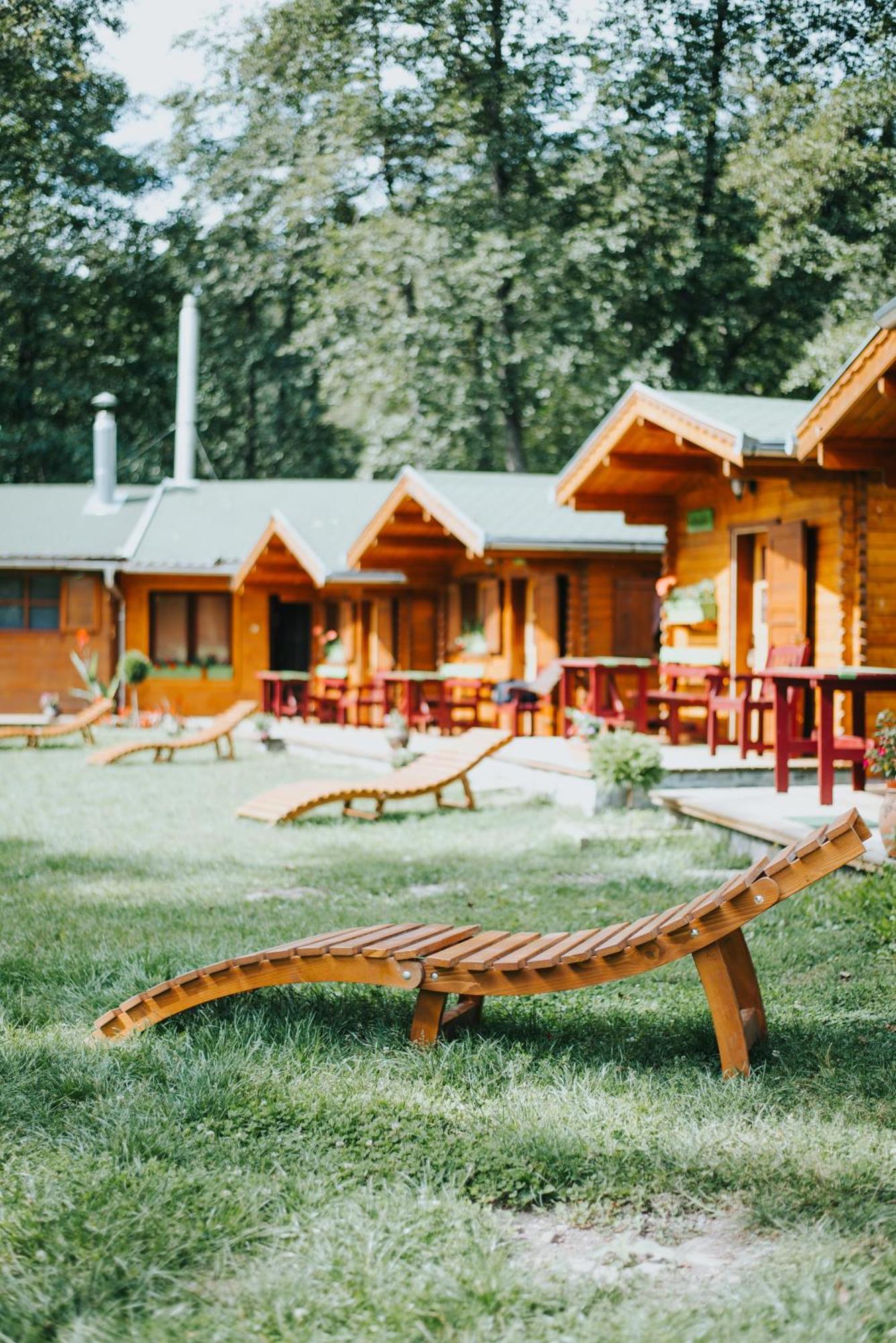 מלון Sicasău Vidra Park מראה חיצוני תמונה